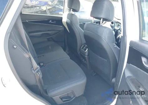 2017 Kia Sorento 3.3L Lx из США, поврежденный, VIN 5XYPG4A58HG226840